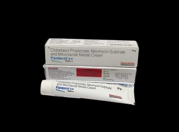 Panderm++ Cream 15 g (Clobetasol 0.05% w/w + Miconazole 2% w/w + Neomycin 0.5% w/w)